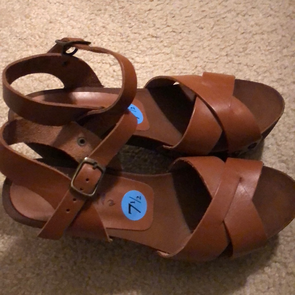 Size 7.5 worn once tan strap sandals
